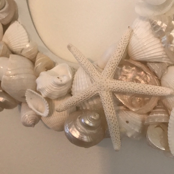 Monogram letters costal sea shell beach decor - Picture 2 of 2